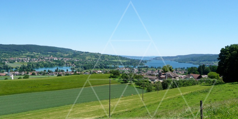 Übersicht über den Untersee mit Eschenz im Vordergrund